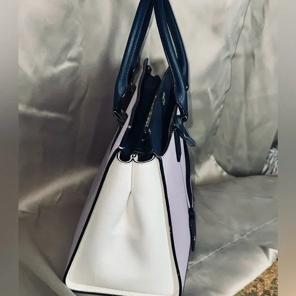 Kate Spade Large 3 tone leather handbag. Baby Lilac, Navy & White. EUC. - Picture 15 of 15